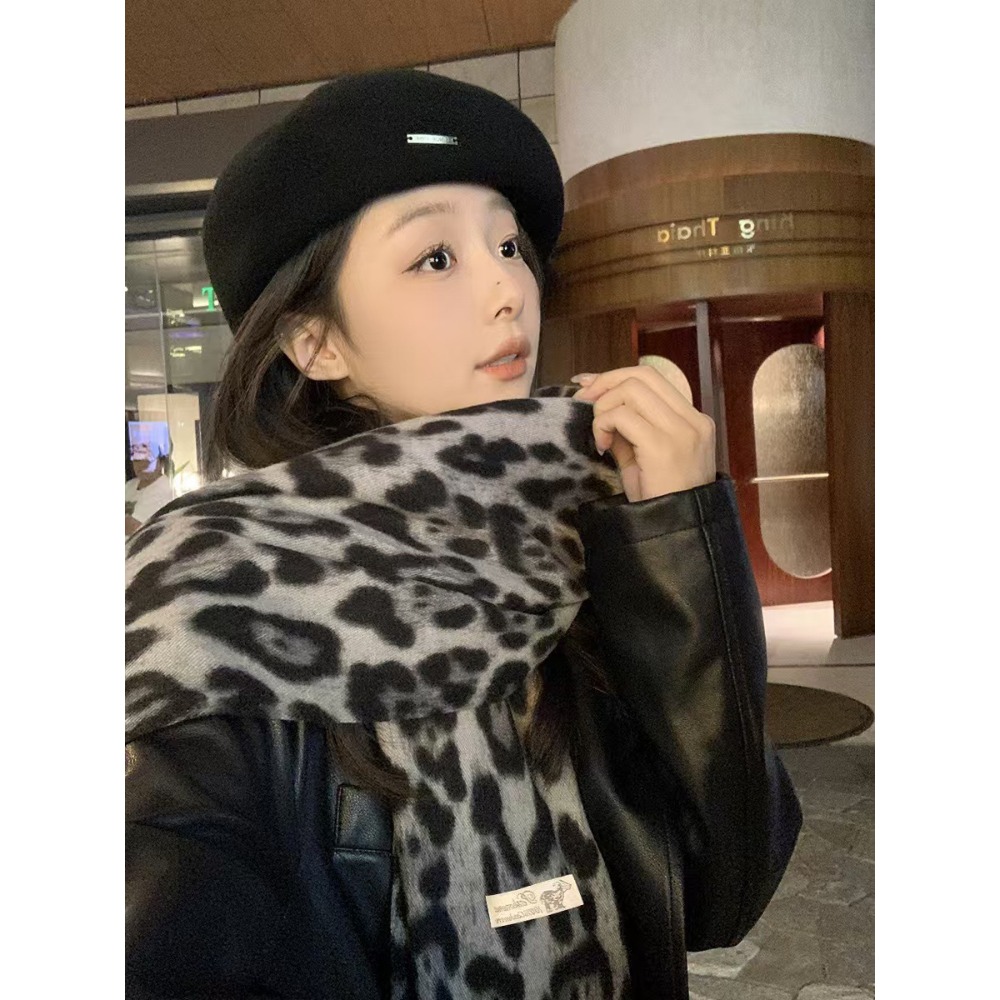 190*70CM Design Leopard Scarf  - Woven Scarf Blanket recensione e prezzo