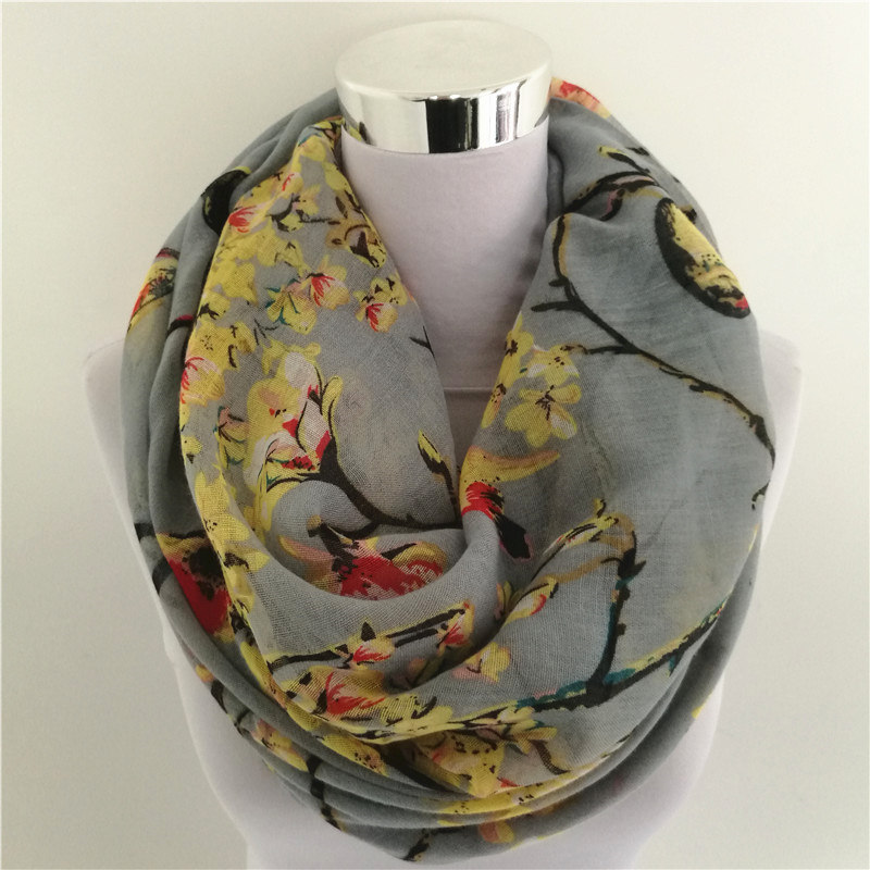 New Magpie Bird print Viscose  - Infinity Scarf Knit recensione e prezzo