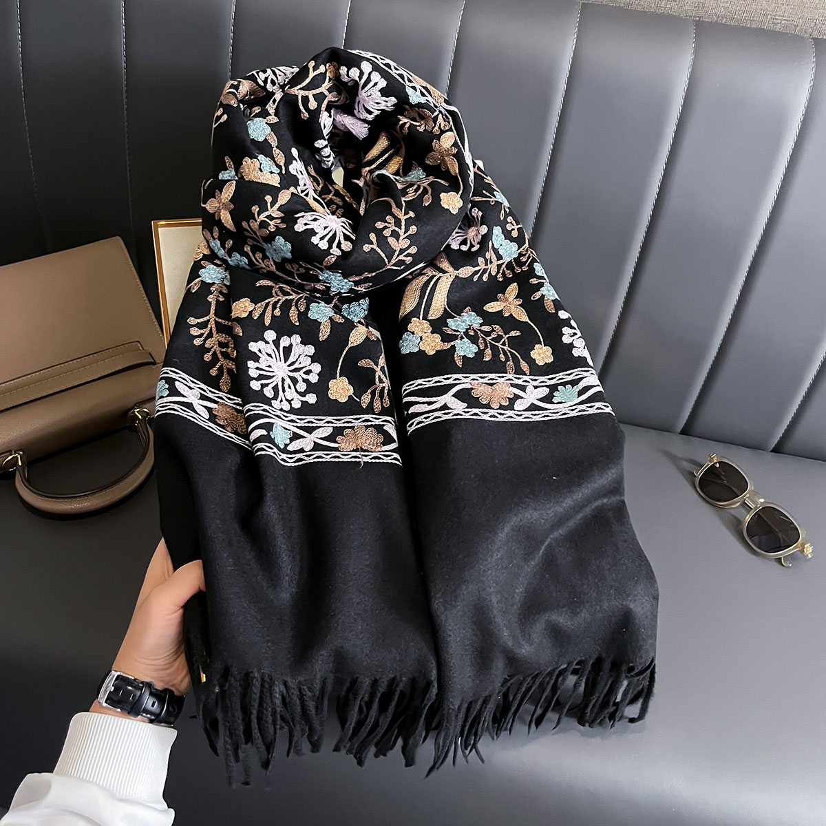 New Winter Warm Cashmere Scarf - Woven Scarf Blanket recensione e prezzo