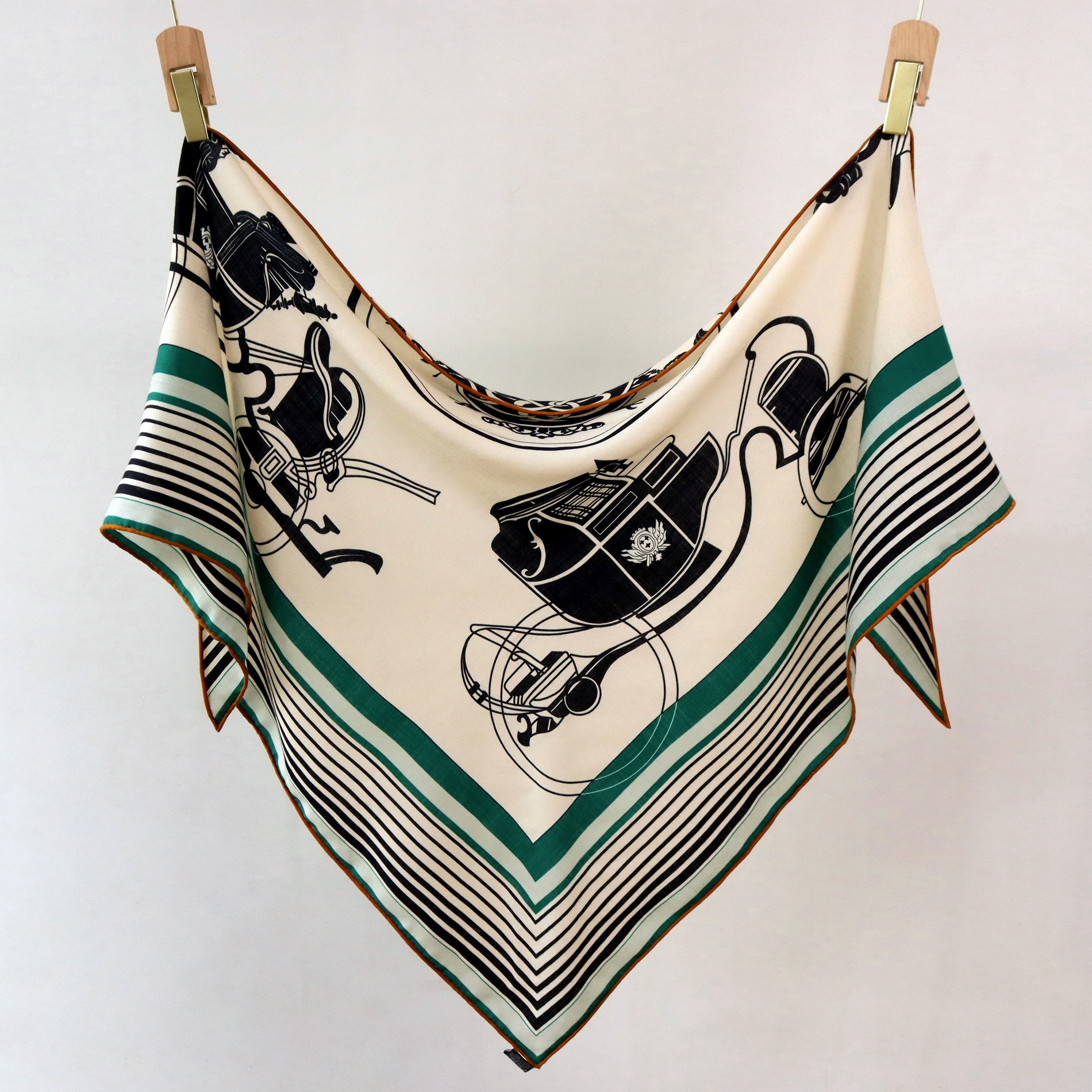 Vintage Equestrian Print Silk  - Pashmina Wrap Large recensione e prezzo