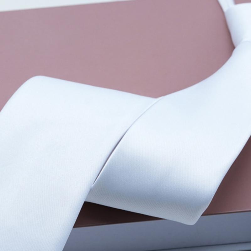 Fashionable Zippered Neck Tie  - Bow Tie Pre Tied recensione e prezzo
