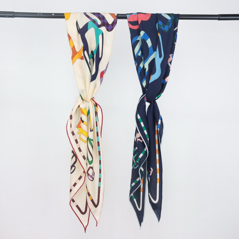 Silk Wool Scarf Large Triangle - Pashmina Wrap Large recensione e prezzo