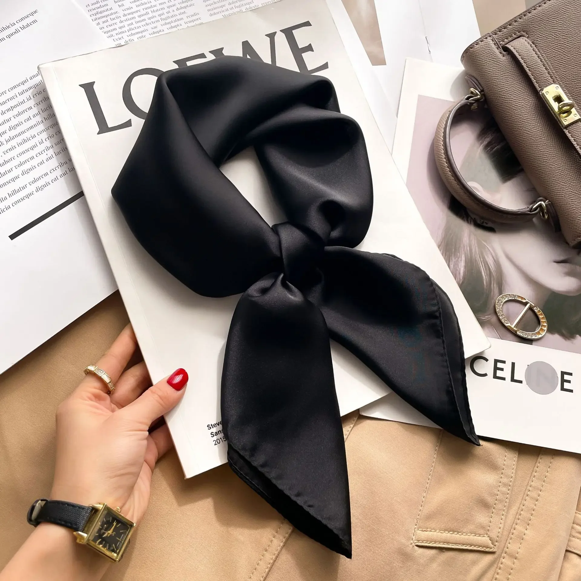 70cm Solid Colors Neckerchief  - Head Wrap Turban recensione e prezzo