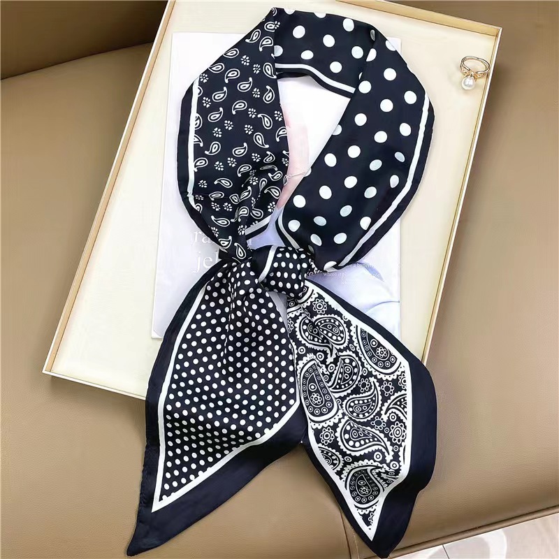 Luxury Zebra Print Silk Square - Silk Tie Striped recensione e prezzo