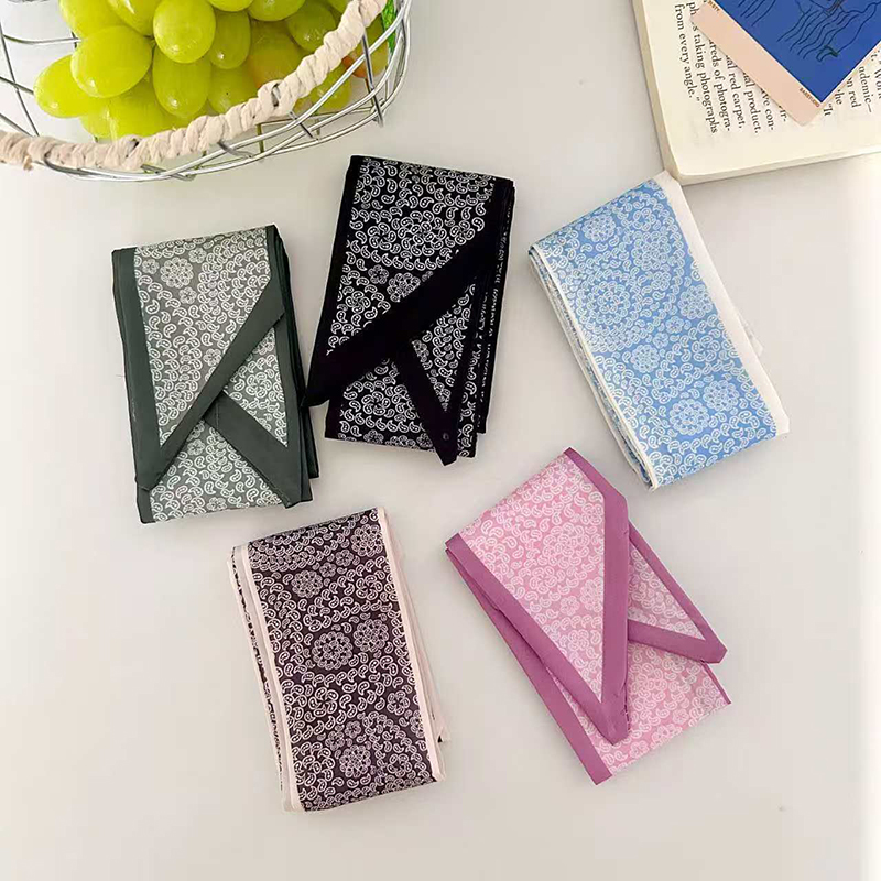 2026 New Arrival Women Geometr - Ascot Neck Scarf recensione e prezzo