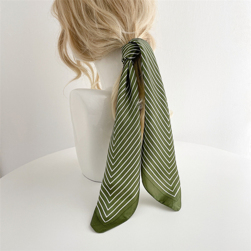 Luxury Stripe Silk Square Scar - Silk Tie Striped recensione e prezzo