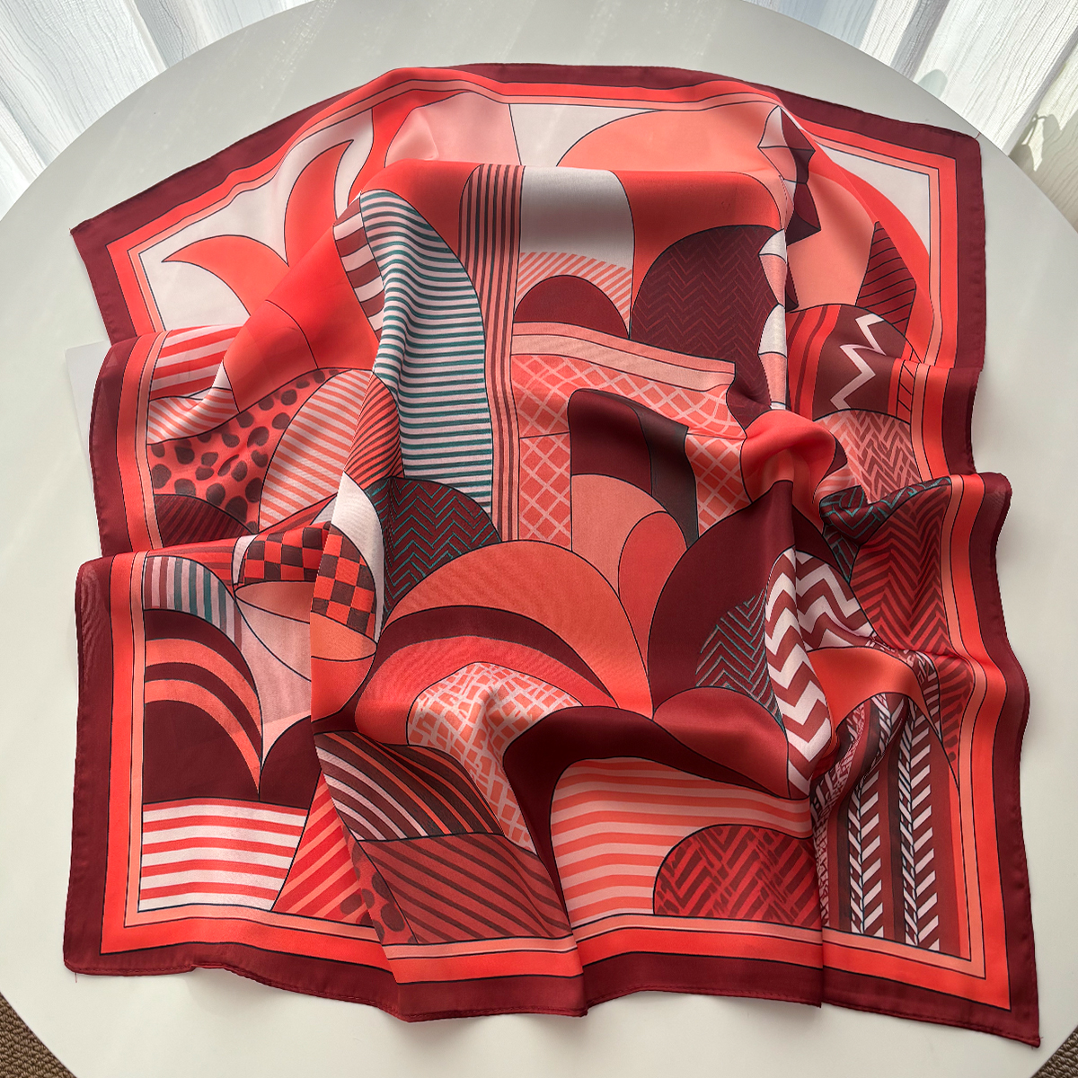 Luxury Square Scarf For Women  - Silk Neck Scarf recensione e prezzo