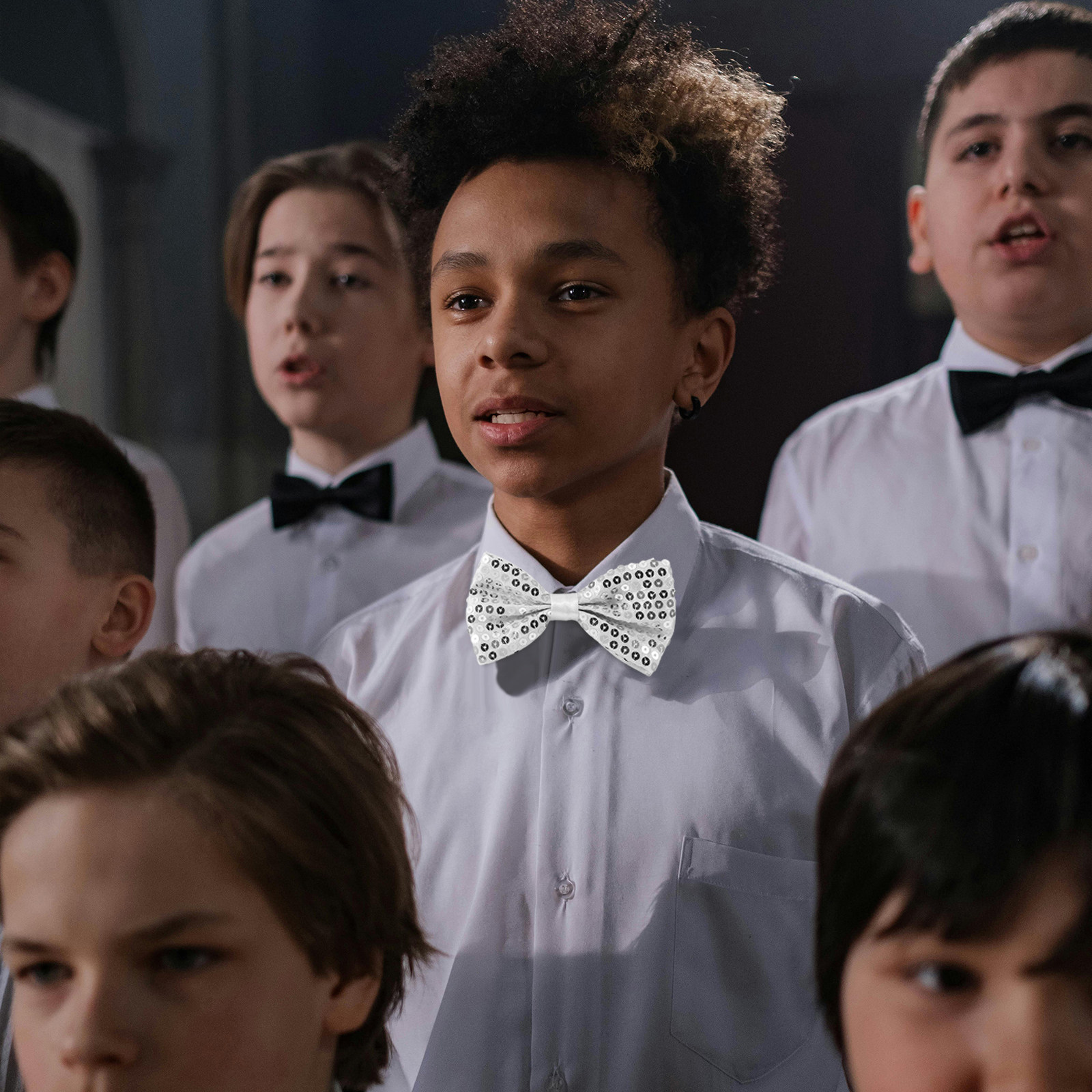 5Pcs Sequin Bow Ties for Kids  - Bow Tie Pre Tied recensione e prezzo
