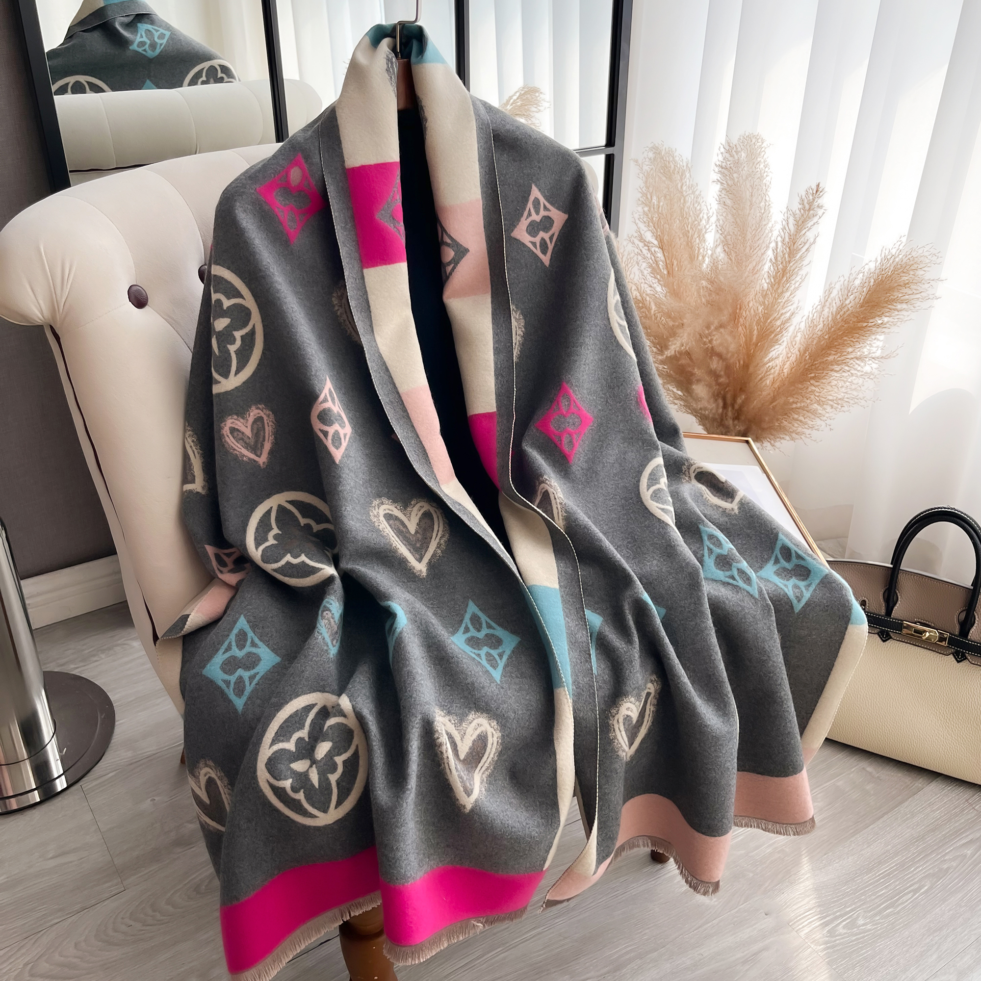 Luxury Cashmere Love Scarf Win - Woven Scarf Blanket recensione e prezzo