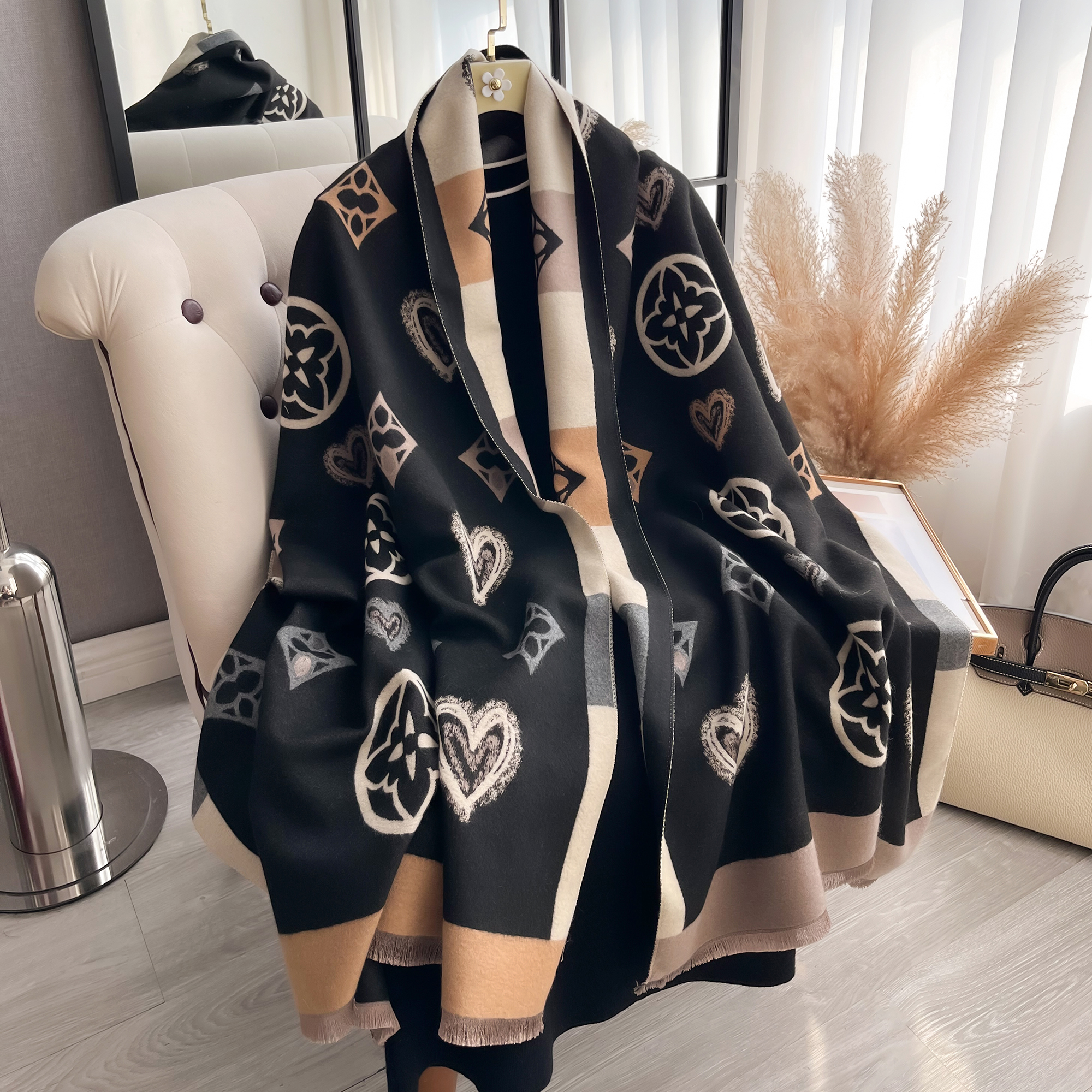 Luxury Cashmere Love Scarf Win - Woven Scarf Blanket recensione e prezzo