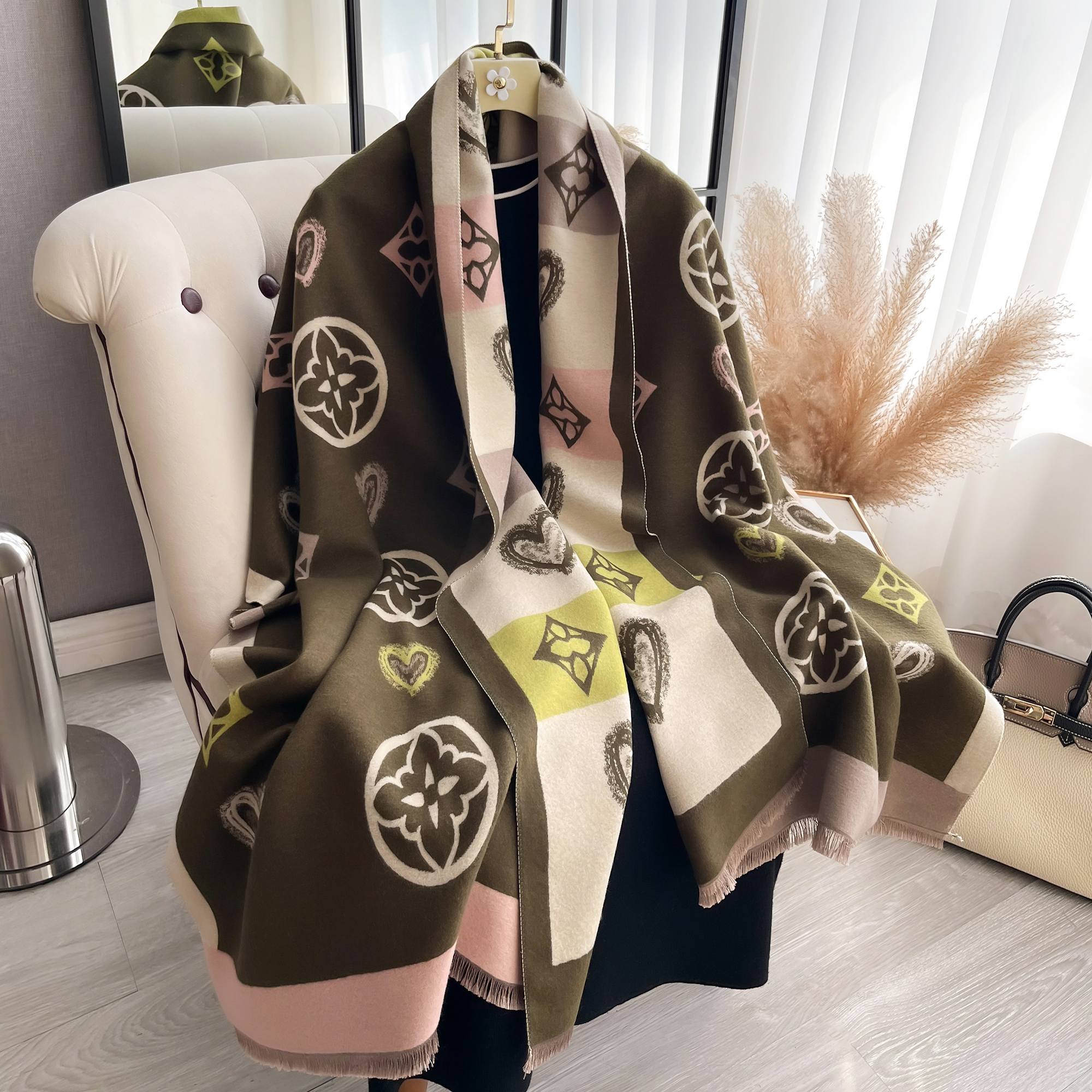 Luxury Cashmere Love Scarf Win - Woven Scarf Blanket recensione e prezzo