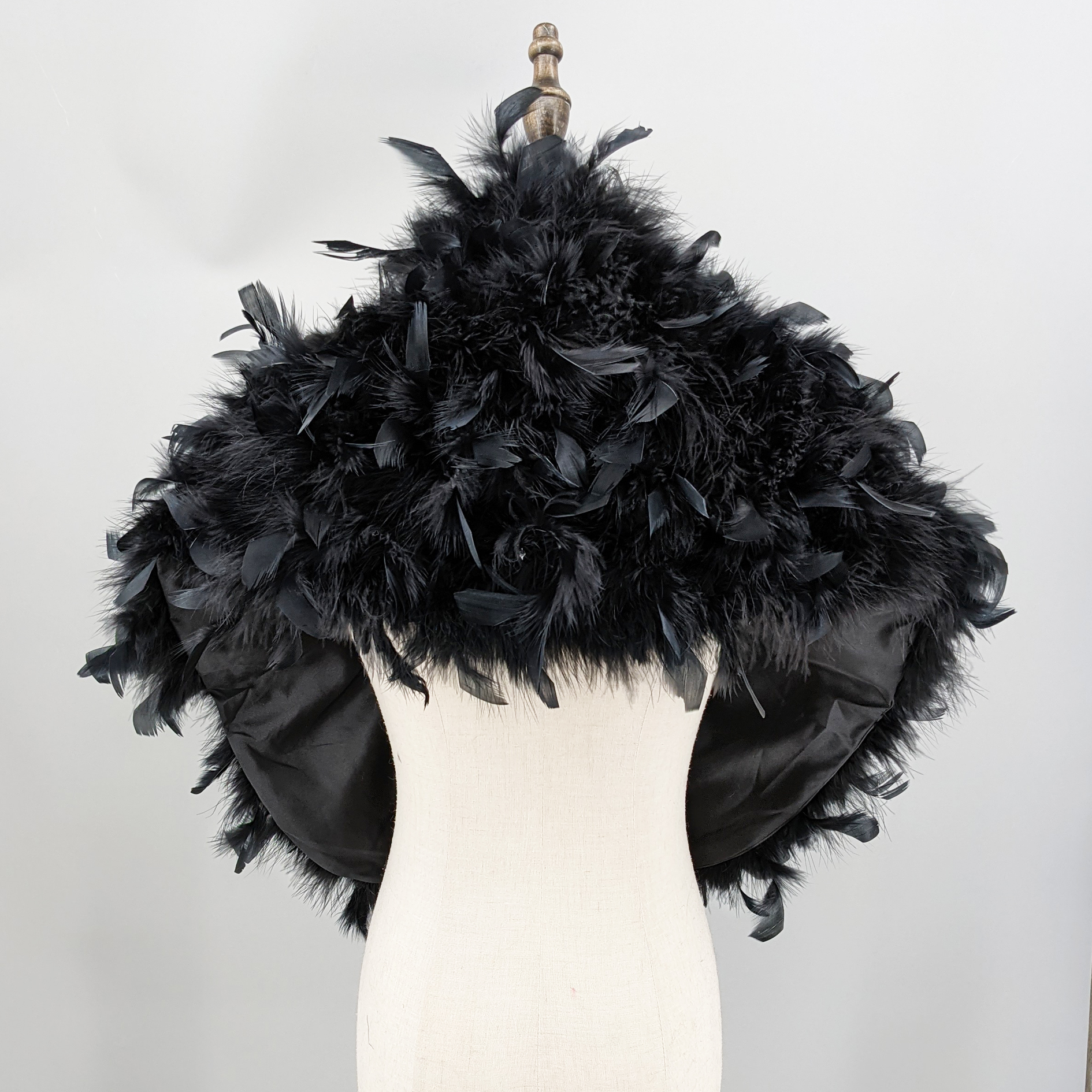 Black Feather Shawl for Women  - Stole Wedding Shawl recensione e prezzo