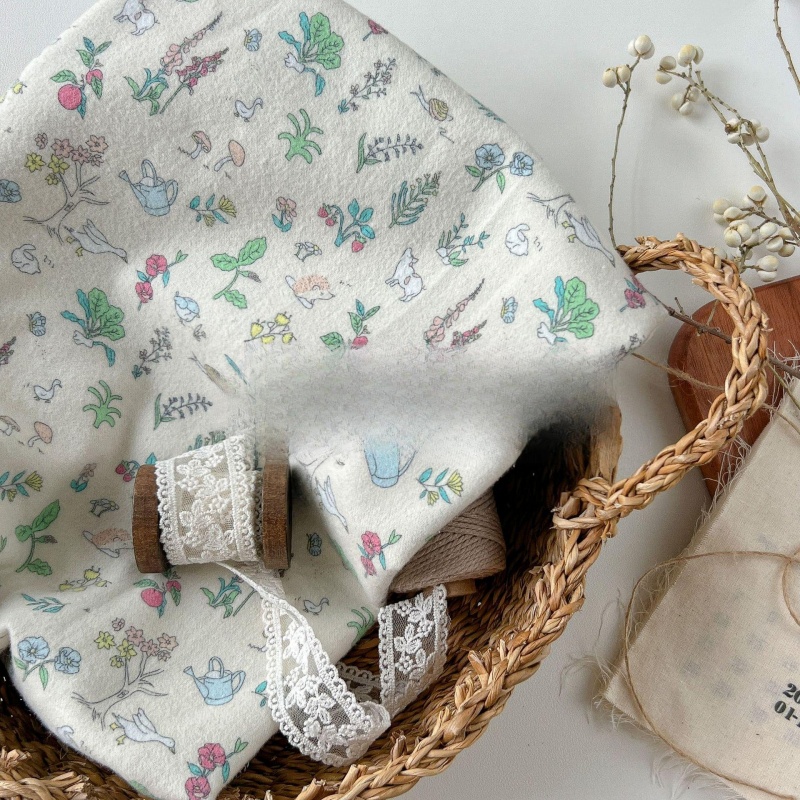 Fabrics Viscose Floral Printed - Woven Scarf Blanket recensione e prezzo