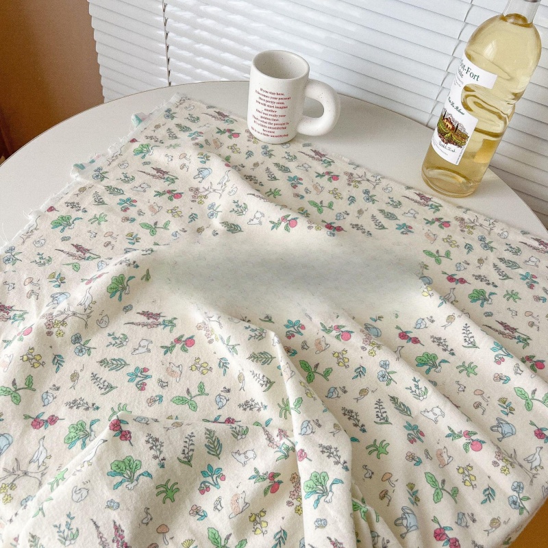 Fabrics Viscose Floral Printed - Woven Scarf Blanket recensione e prezzo