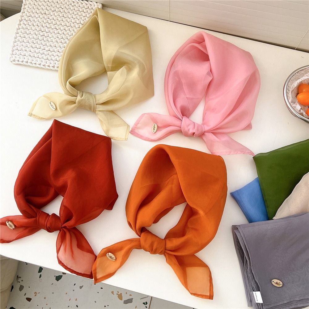 Retro Solid Color Small Square - Scarf Silk Square recensione e prezzo