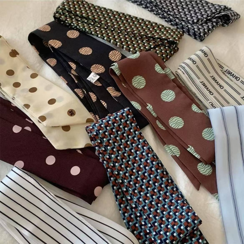 Polka Dot and Striped Print Sc - Silk Tie Striped recensione e prezzo