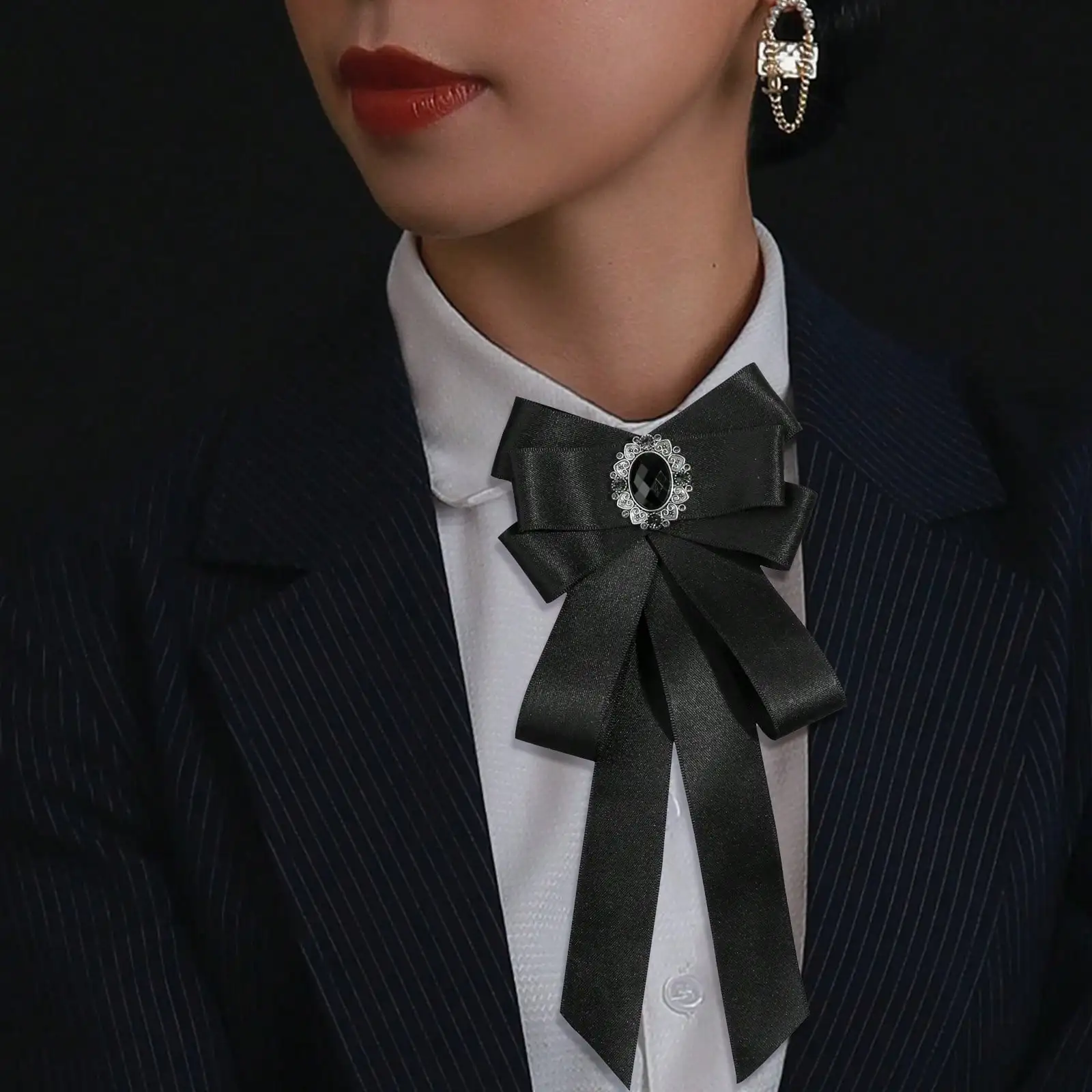 Bow Ties For Women, Adjustable - Bow Tie Pre Tied recensione e prezzo